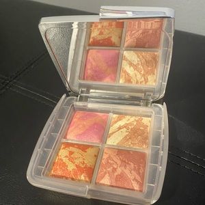 Limited Edition Hourglass Ambient Lightening Blush Quad- Ghost